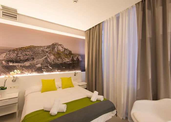 Bilbao City Rooms 2*