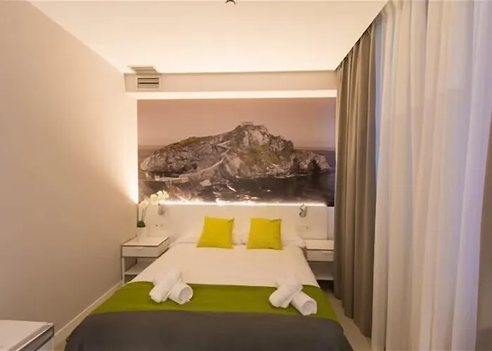 Bilbao City Rooms 2*