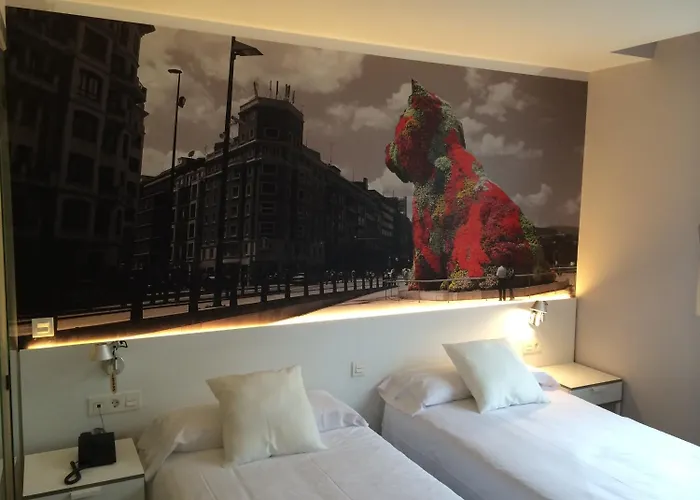 Bilbao City Rooms بيت ضيافة